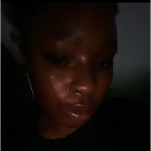 Meet your Posher, Raeniya